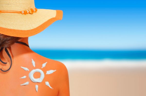 6 Recomendaciones de la aecc para que reduzcas el daño del sol
