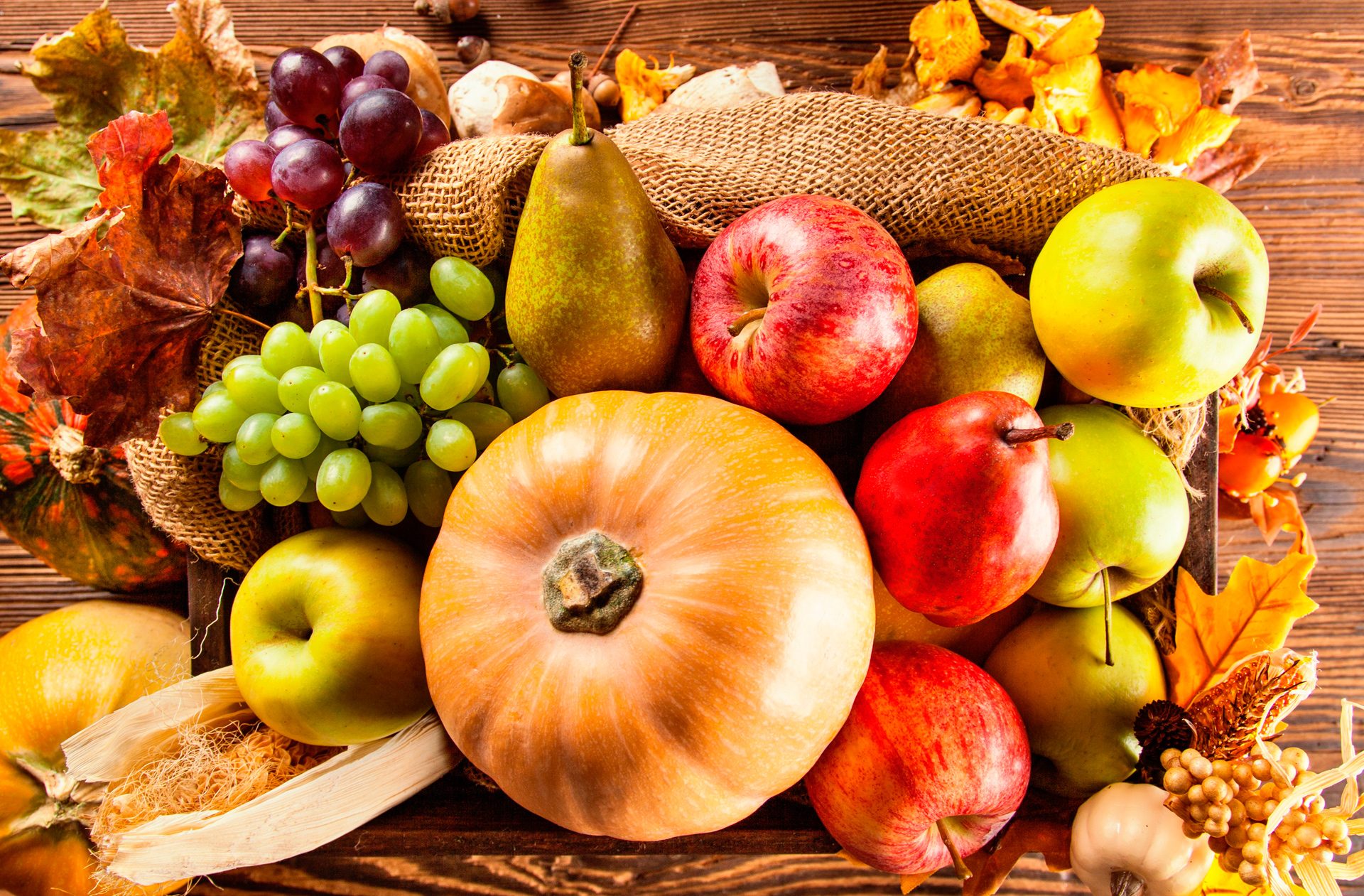Frutas de temporada en otoño