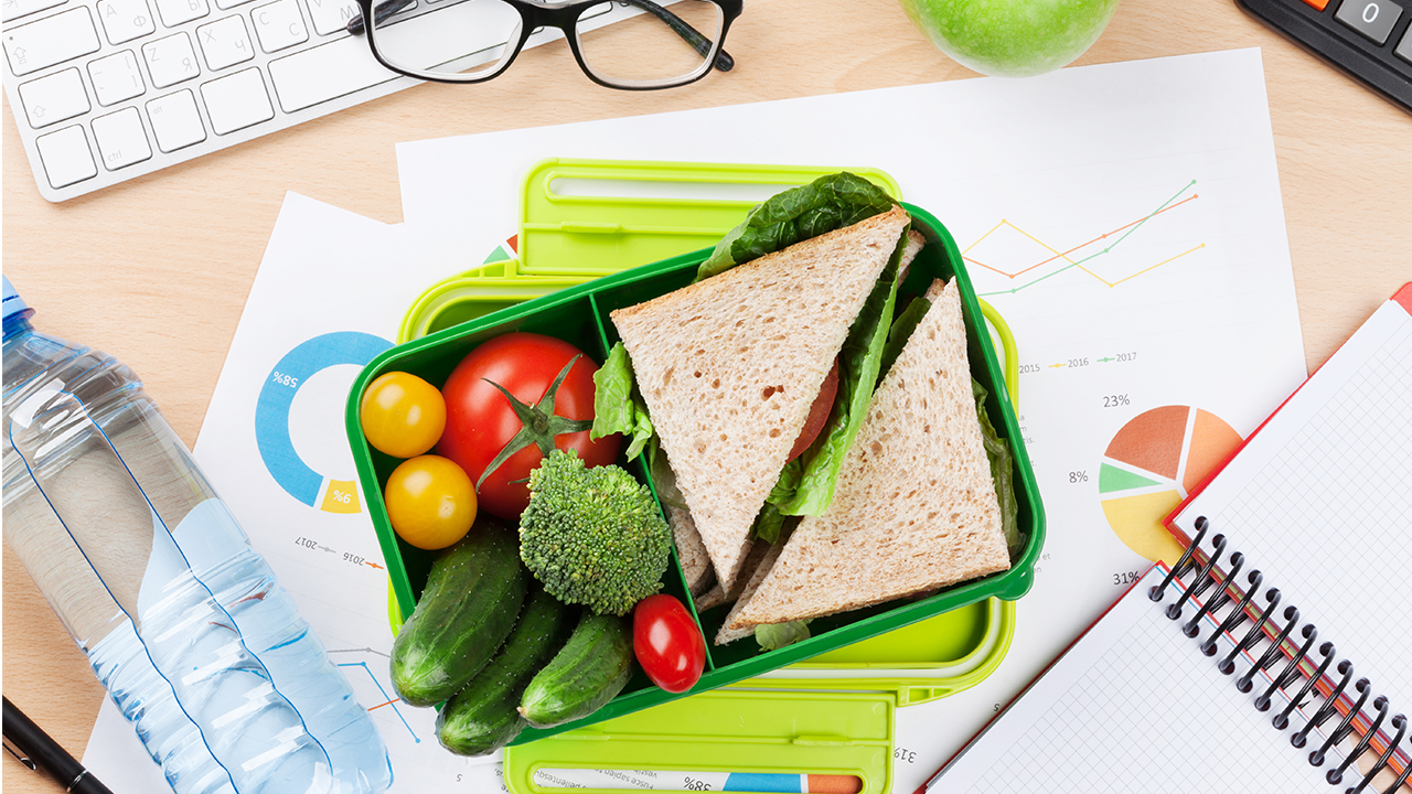 comer en la oficina sano