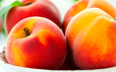 5 razones para comer frutas con hueso