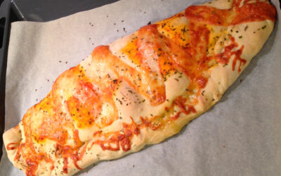 Pizza calzone con champiñones y calabacín